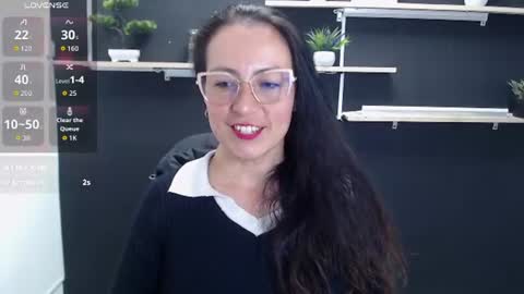 Laury  online show from 06-22-26, 08:39