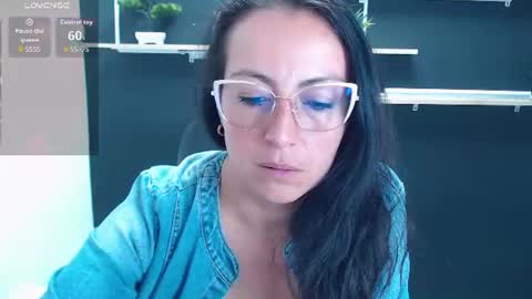 Laury  online show from 06-26-26, 07:29