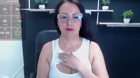 Laury  online show from 07-24-26, 06:39