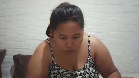 Snapshot of lavalyn214 chatting on 02-08-26, 03:04 lavalyn214 online show from 02-08-26, 03:04