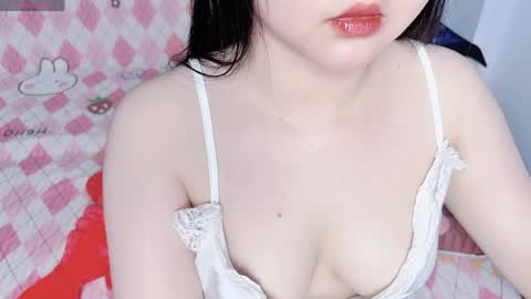 Snapshot of lavender_02 chatting on 05-09-26, 04:01 Tina online show from 05-09-26, 04:01