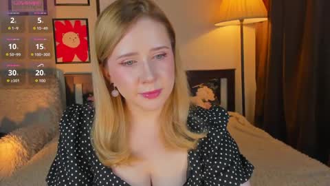 Snapshot of lavender_tender chatting on 05-15-26, 04:58 Lav online show from 05-15-26, 04:58