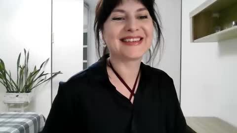 Diana  online show from 09-18-25, 07:49