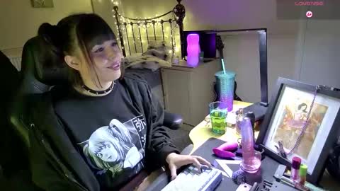 Lavenderrzz online show from 02-05-26, 02:22