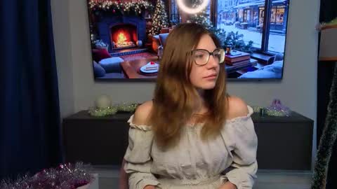 Snapshot of laveniadevoss chatting on 11-28-25, 06:16 Gloria online show from 11-28-25, 06:16