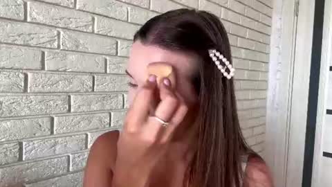 Luisa online show from 07-30-26, 07:29