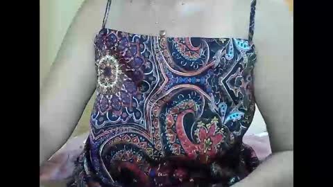 lavine1983 online show from 10-08-25, 03:53