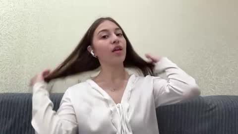 Snapshot of lavonebotten chatting on 07-10-26, 07:16 Elina online show from 07-10-26, 07:16