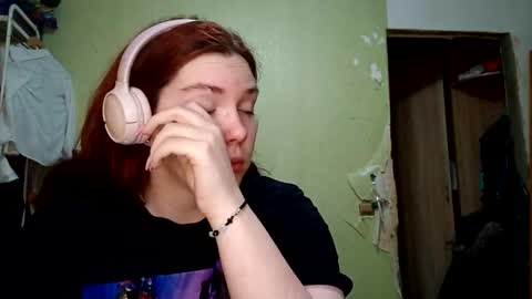 Snapshot of lavonesorge chatting on 02-27-26, 06:24 Adeline online show from 02-27-26, 06:24