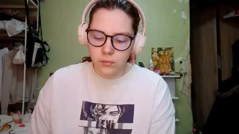 Snapshot of lavonesorge chatting on 03-04-26, 06:41 Adeline online show from 03-04-26, 06:41