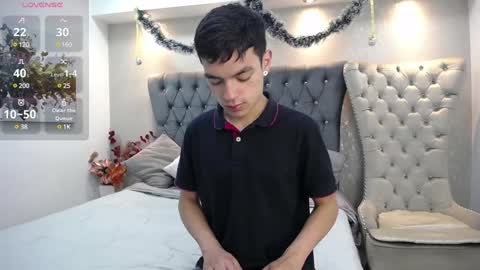 Snapshot of lawford_mike chatting on 12-14-24, 01:38 Mike online show from 12-14-24, 01:38