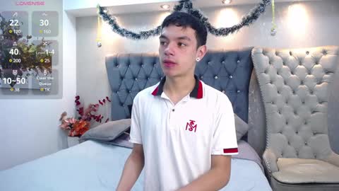 Snapshot of lawford_mike chatting on 12-15-24, 01:32 Mike online show from 12-15-24, 01:32