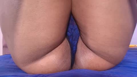 Lay Madison  online show from 09-30-25, 07:52