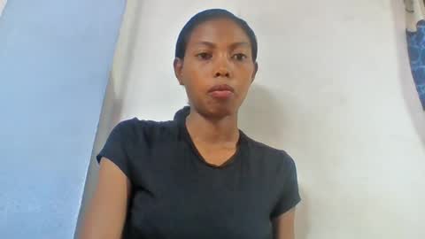 Snapshot of layah157855 chatting on 07-27-26, 05:58 layah157855 online show from 07-27-26, 05:58