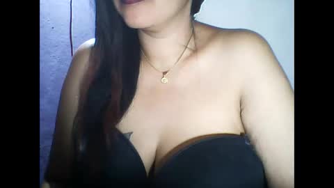 Snapshot of layanah12 chatting on 05-06-26, 07:08 layanah12 online show from 05-06-26, 07:08
