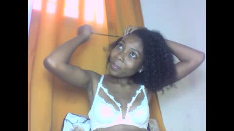 layannek online show from 10-17-25, 09:01