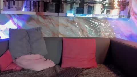 Layla online show from 03-12-25, 03:35