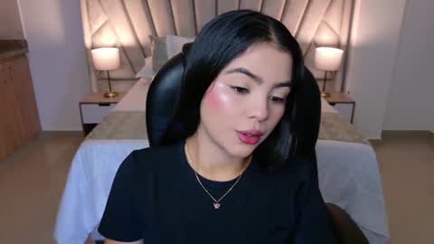 Layla Breezee online show from 07-18-26, 10:41