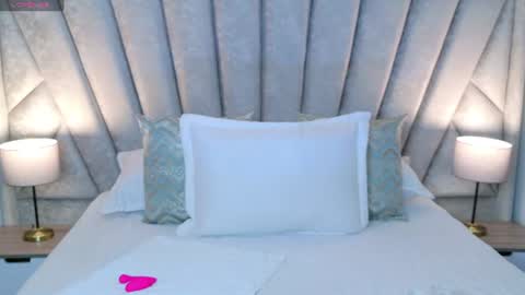 Layla Breezee online show from 07-21-26, 11:34