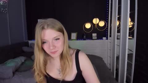 layla_glam online show from 09-29-25, 01:38
