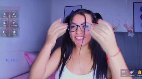 Layla online show from 01-13-25, 01:17