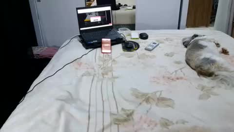 kelly online show from 10-09-25, 04:54