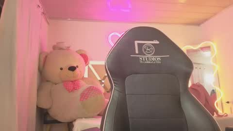 laylafoxy_tay online show from 01-06-26, 03:10