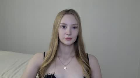 Snapshot of laylapretty001 chatting on 12-09-24, 06:23 LaylaPretty001 online show from 12-09-24, 06:23
