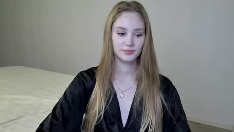 Snapshot of laylapretty001 chatting on 01-14-25, 05:30 LaylaPretty001 online show from 01-14-25, 05:30