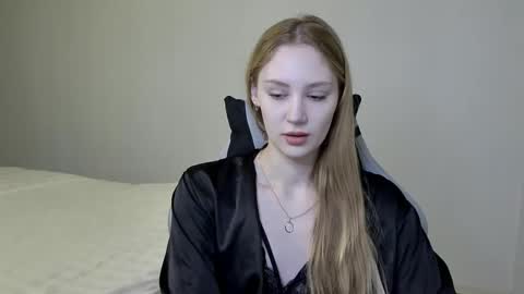 Snapshot of laylapretty001 chatting on 02-25-25, 05:30 LaylaPretty001 online show from 02-25-25, 05:30
