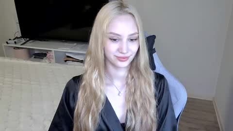 Snapshot of laylapretty001 chatting on 05-29-26, 05:05 LaylaPretty001 online show from 05-29-26, 05:05
