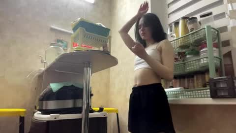 Luna online show from 03-27-26, 05:56