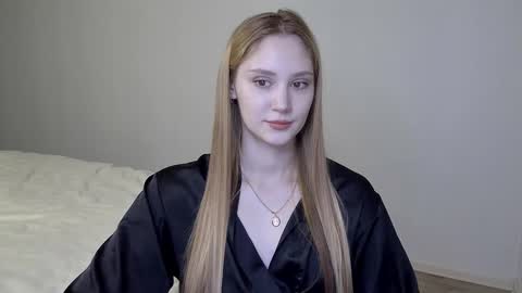 Laylla001 online show from 01-03-25, 05:50