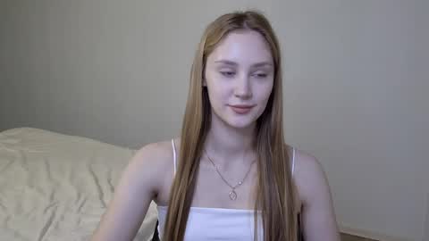 Laylla001 online show from 01-09-25, 07:10