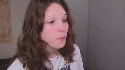 Lea online show from 01-16-26, 04:33