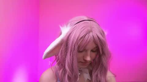 Snapshot of lea_belle_ chatting on 02-21-26, 03:57 Lea online show from 02-21-26, 03:57