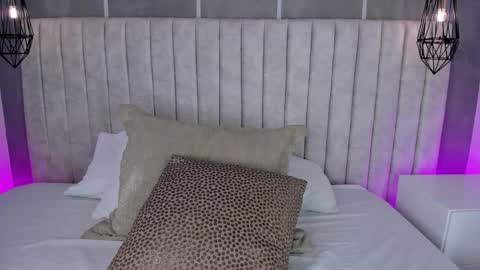    online show from 02-07-26, 06:33