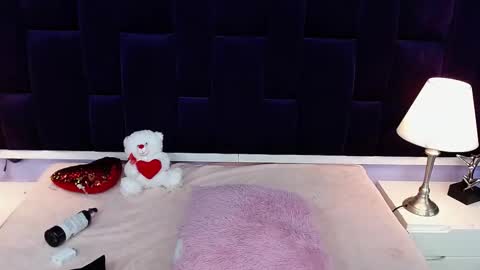 LeaMoreau online show from 03-06-25, 09:25