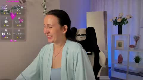 Lea online show from 07-16-26, 01:11