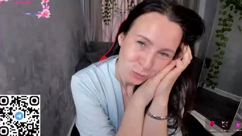 Lea online show from 08-02-26, 01:04
