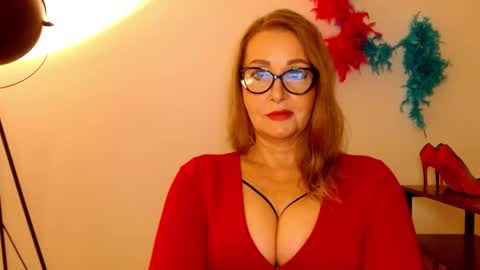 Snapshot of leadesire chatting on 02-08-25, 09:03 LEA online show from 02-08-25, 09:03