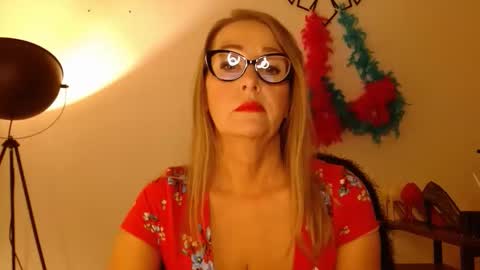 LEA online show from 02-16-26, 03:08