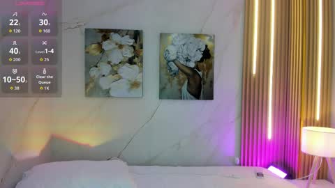 LEAH online show from 04-05-26, 03:04