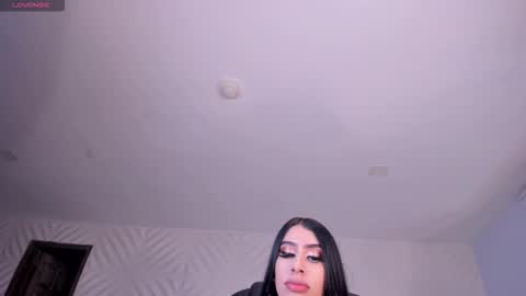 leahlombardi_ online show from 12-23-25, 03:37