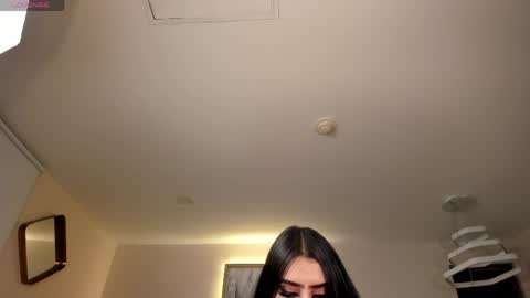 leahlombardi_ online show from 04-12-26, 03:22