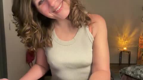 Leah Sparkles online show from 10-16-25, 02:12