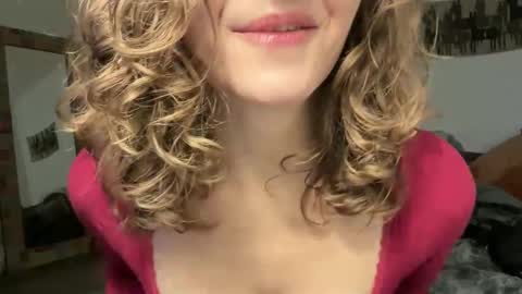 Leah Sparkles online show from 11-10-25, 12:15