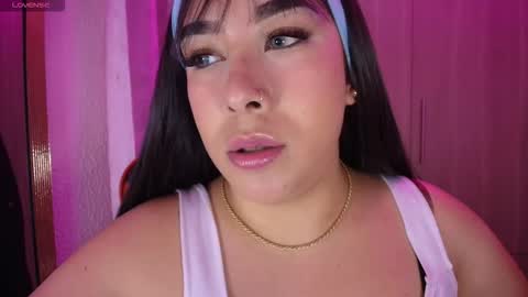 leah online show from 11-17-25, 01:28