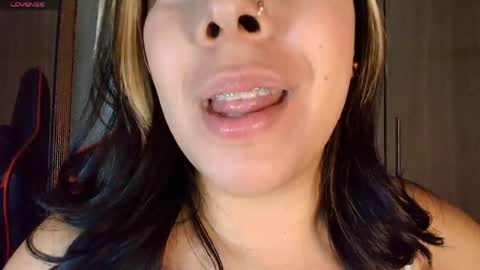 leah online show from 04-19-26, 08:46