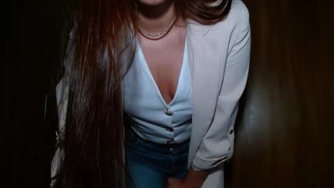 Snapshot of leanaalhub chatting on 03-09-25, 06:17 leanaalhub online show from 03-09-25, 06:17